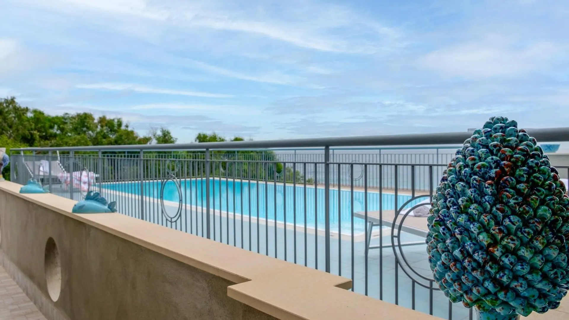 Aurora View Resort Mascali